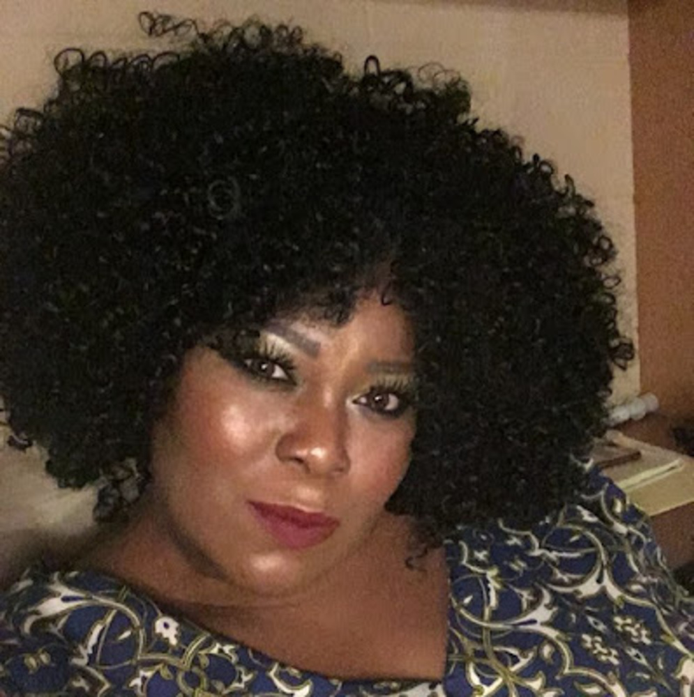 Meet your Posher, Delisa
